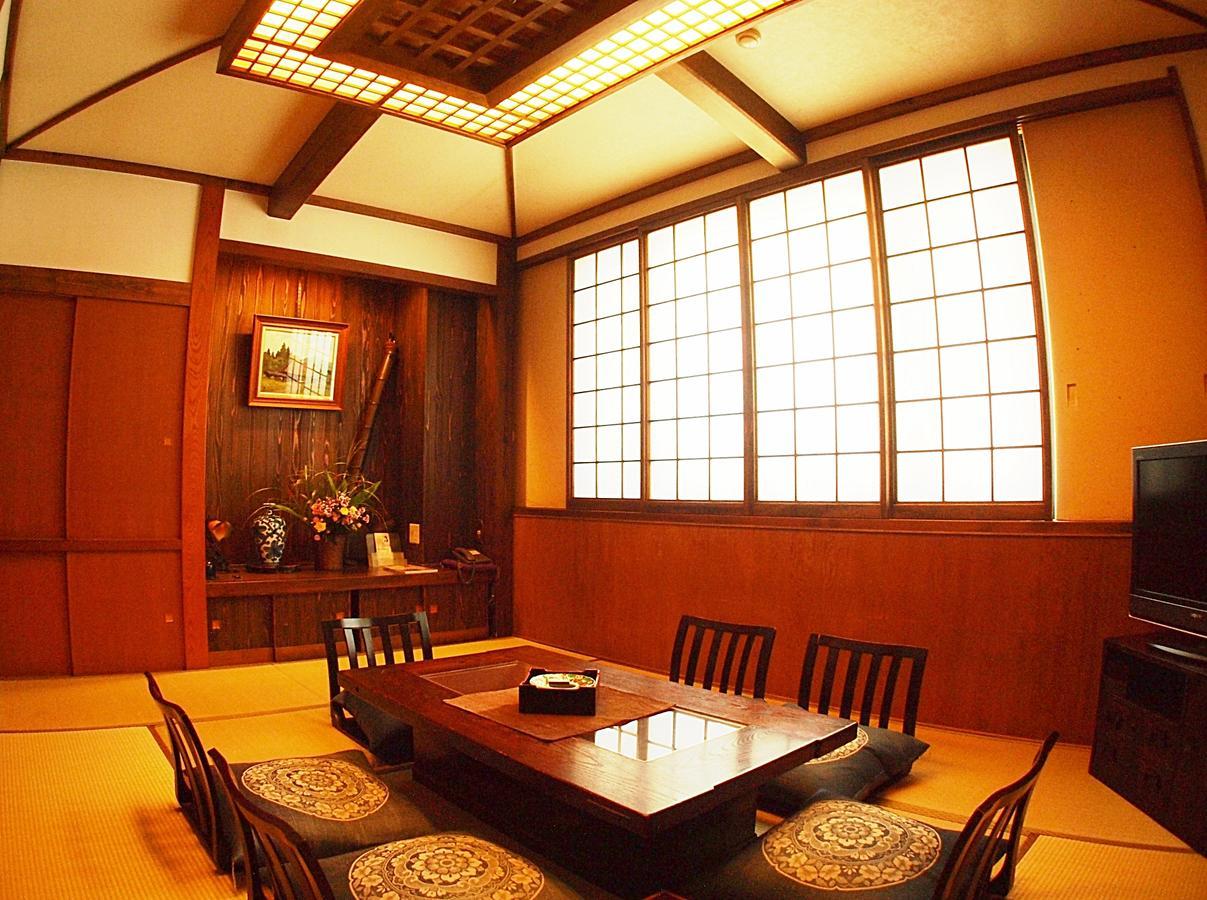 Chuo Hotel Chikuma Exterior photo