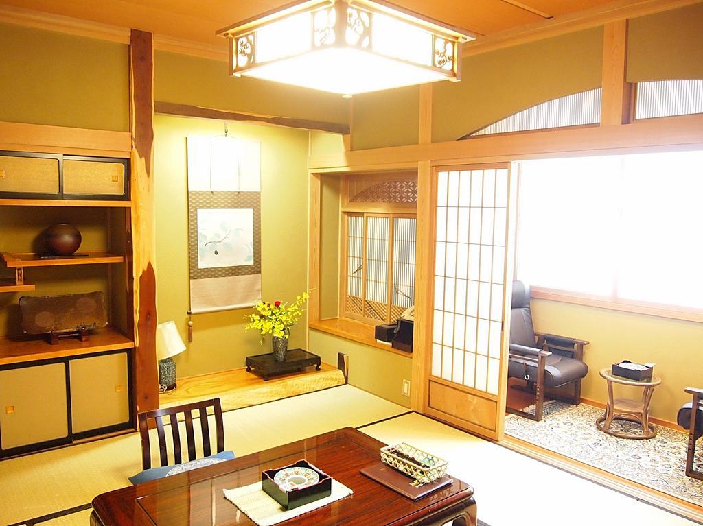 Chuo Hotel Chikuma Exterior photo